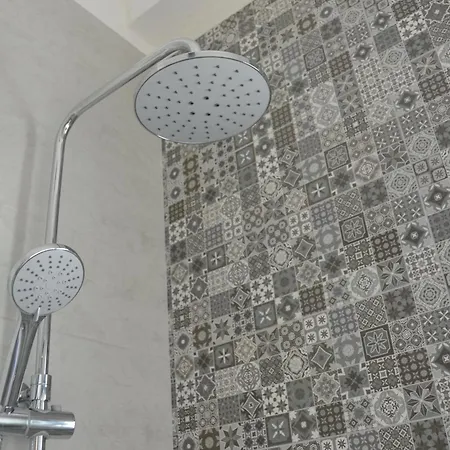 Affittacamere Your Modern Comfort In Malta Mosta