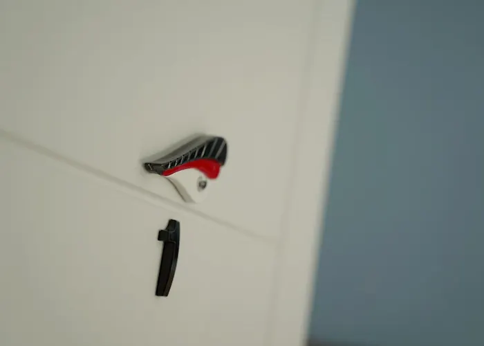 Your Modern Comfort In Malta 게스트하우스 모스타