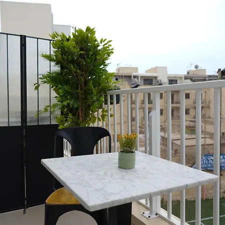 Pensionat Your Modern Comfort In Malta Mosta