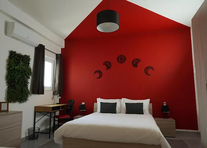 Your Modern Comfort In Malta Guest house