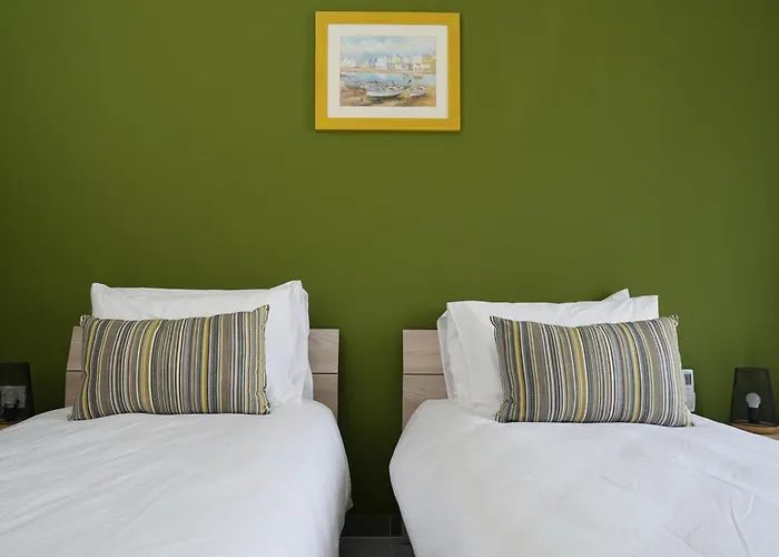 Your Modern Comfort In Malta Guest house *