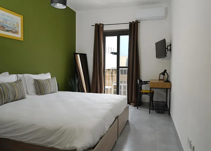 Your Modern Comfort In Malta Πανσιόν